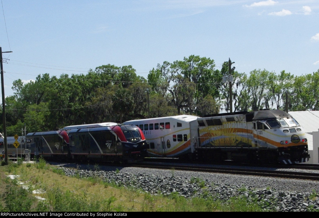 AMTK 335 MEET SUNRAIL SOUTH OF DELAND FL